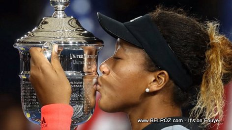 PHOTO: Naomi Osaka kissing her 2018 US Open Champion Trophy