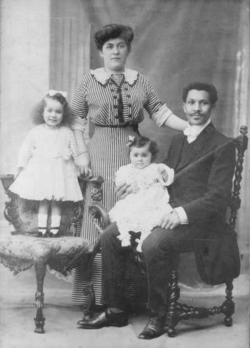 Joseph Phillippe Lemercier Laroche, his wife and daughters - The only interracial couple on board RMS Titanic